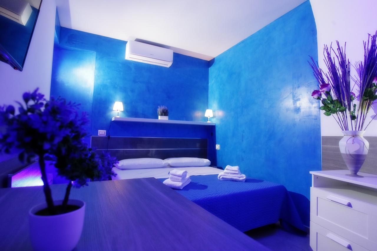ナポリ Chiaia Relax Bed & Breakfast エクステリア 写真