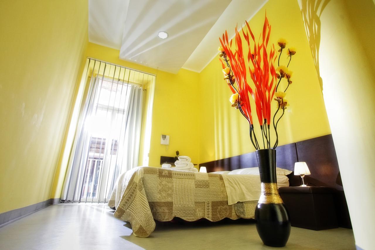 ナポリ Chiaia Relax Bed & Breakfast エクステリア 写真