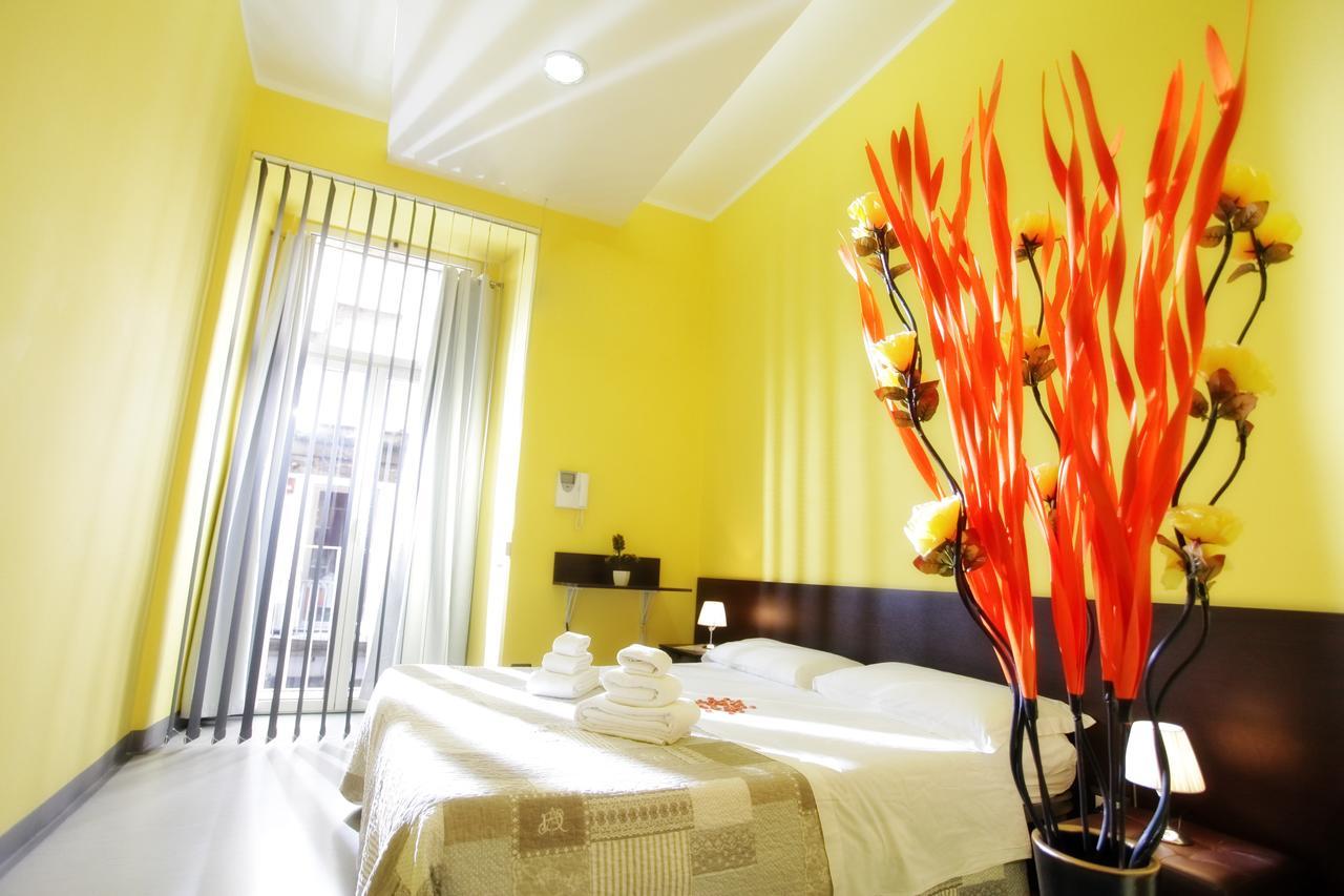 ナポリ Chiaia Relax Bed & Breakfast エクステリア 写真