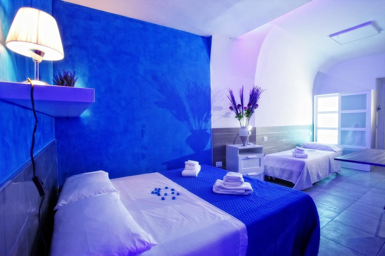 ナポリ Chiaia Relax Bed & Breakfast エクステリア 写真