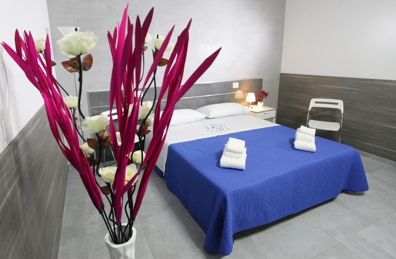 ナポリ Chiaia Relax Bed & Breakfast エクステリア 写真